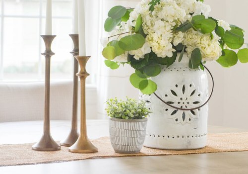 What is the rule of 3s decor?