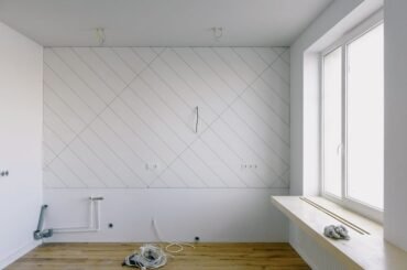 How to remodel a garage that floods but can’t be raised