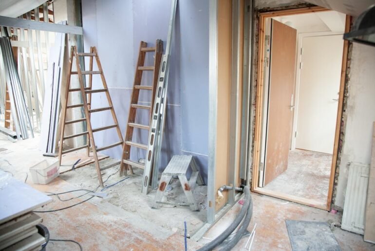 Low-ceiling room remodeling ideas that don't feel claustrophobic